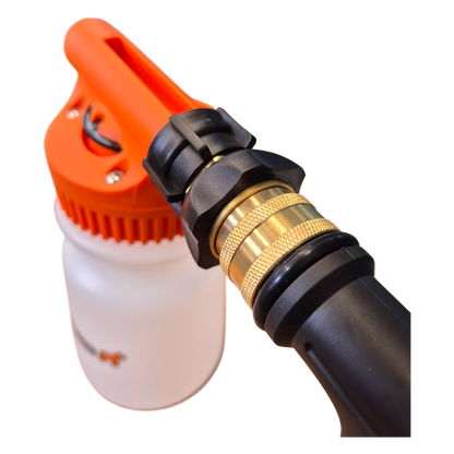 Mighty Goat Lawns hose-on sprayer showing 5-setting dilution dial from 1:100 to 1:5