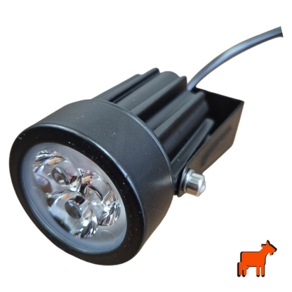 Solar spotlight showing dual brightness mode switch – high and low settings