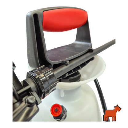 Close-up of adjustable cone nozzle on Solo 409 pressure sprayer